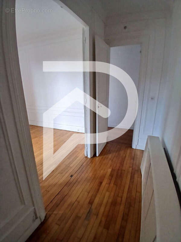 Appartement à COLOMBES