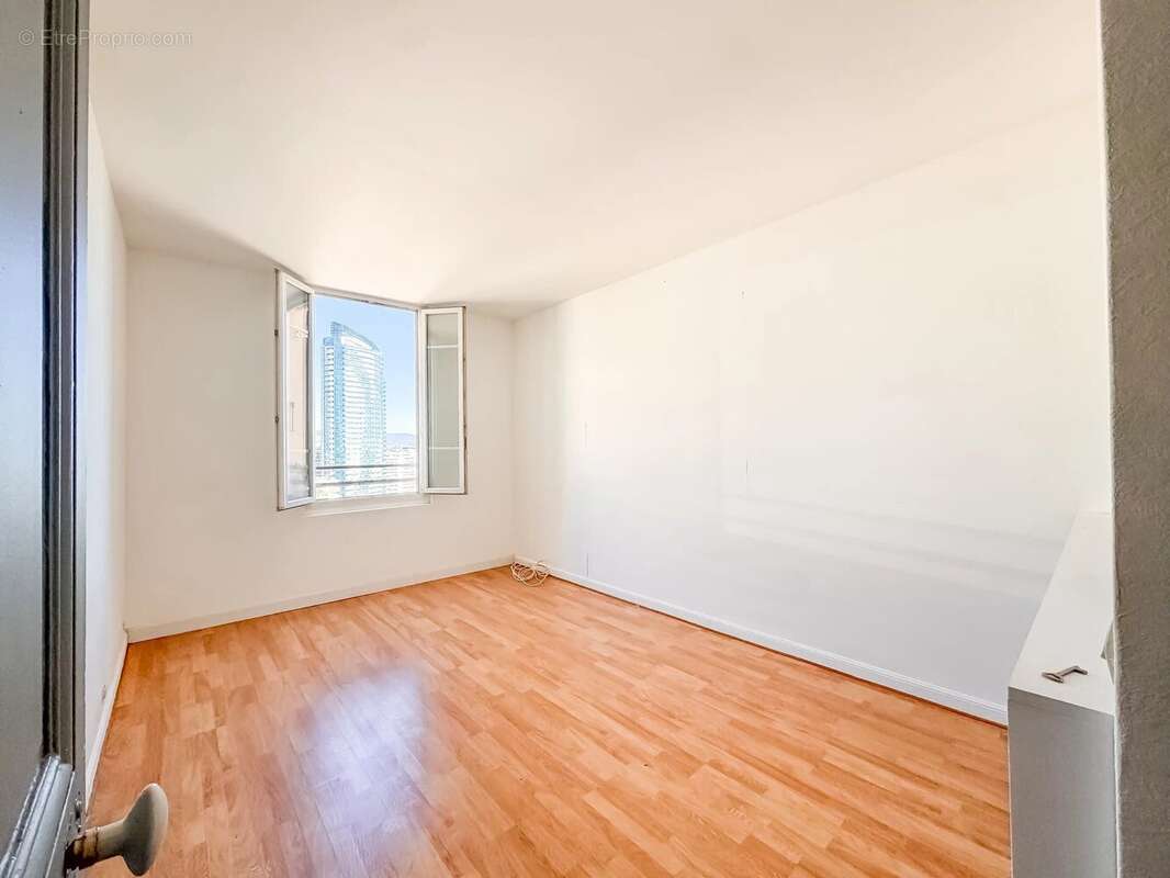 Appartement à BEAUSOLEIL