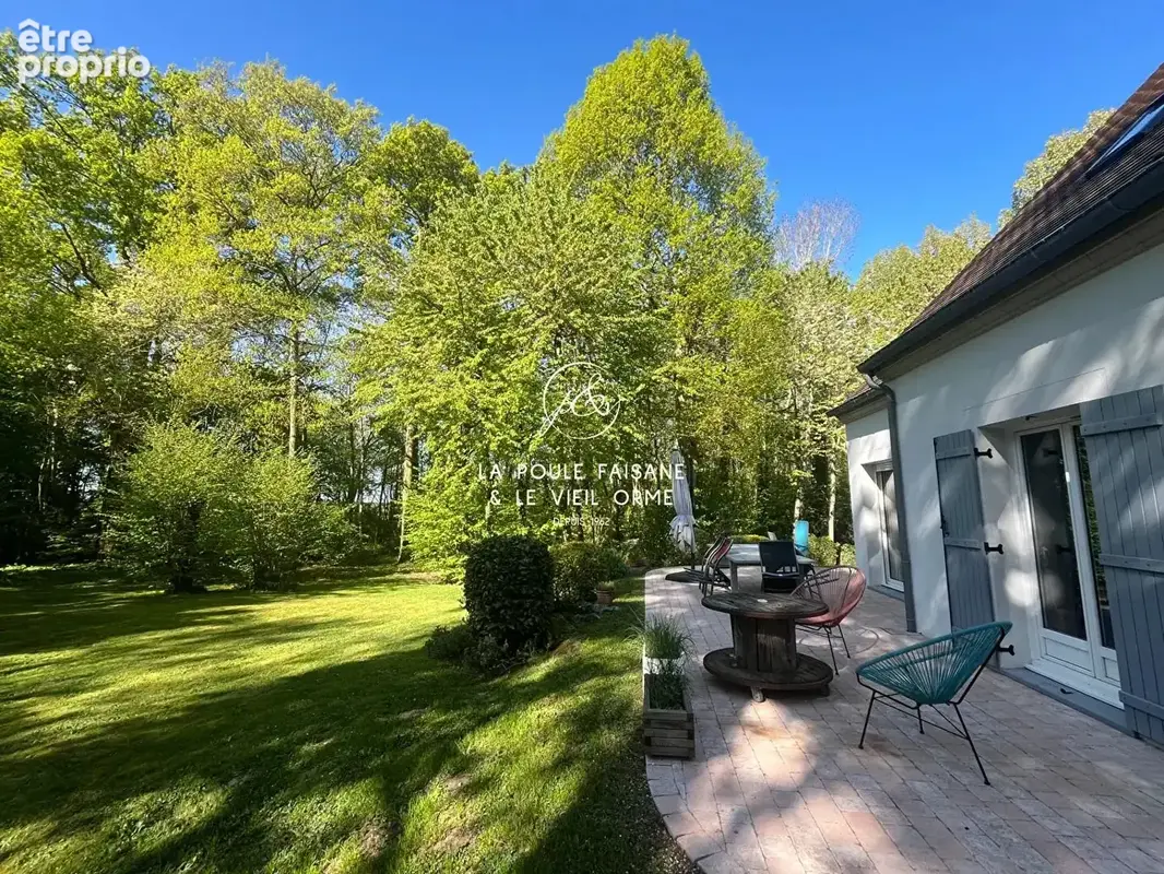 Photo Maison à Richebourg au prix de 545 000€