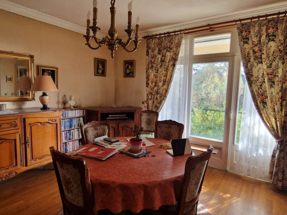 Maison à SELLES-SUR-CHER