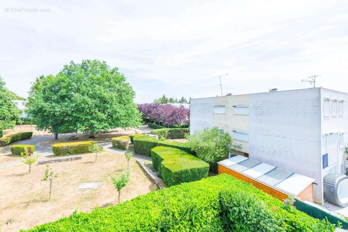 Maison de ville - 5 pièces de 101 m² à Coignières - photo 14
