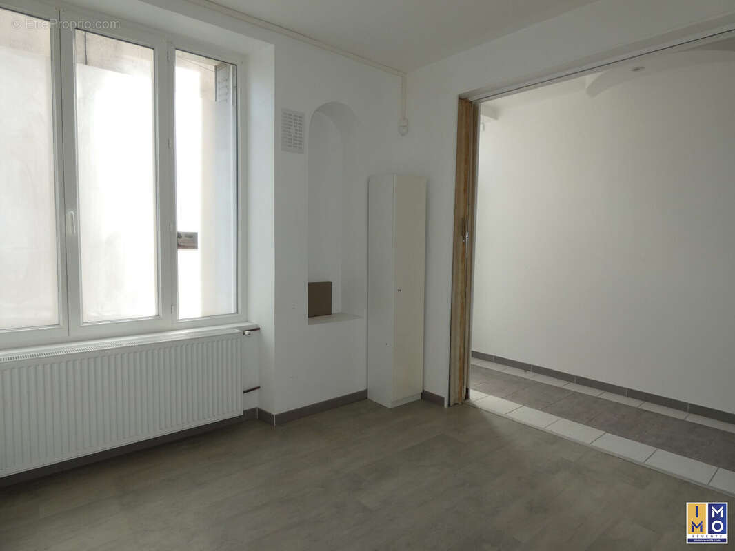 Appartement à SAINT-MARTIN-D'AUXIGNY