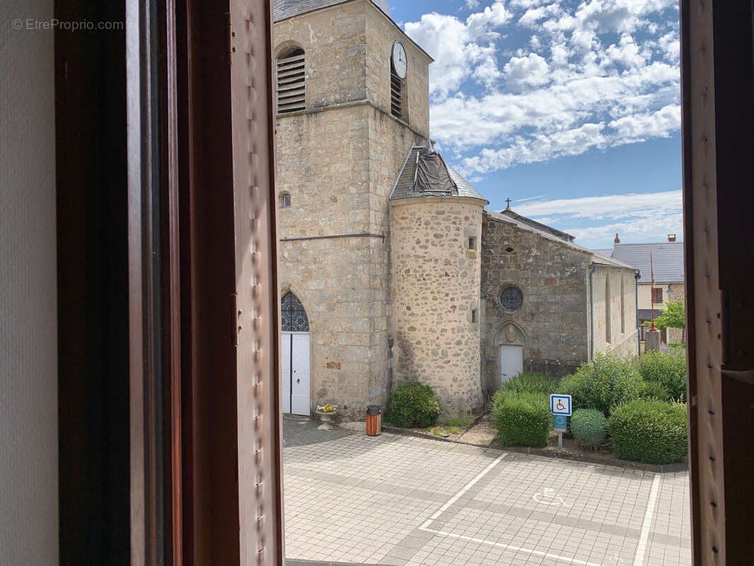 Maison à ESPINASSE