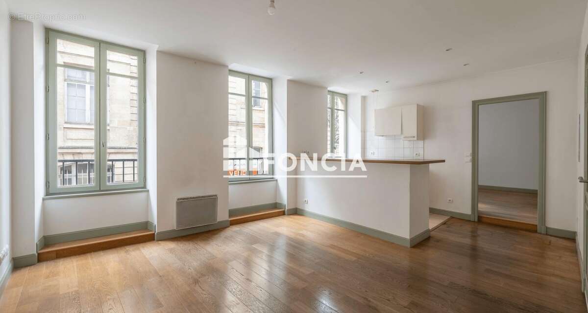 Appartement à BORDEAUX