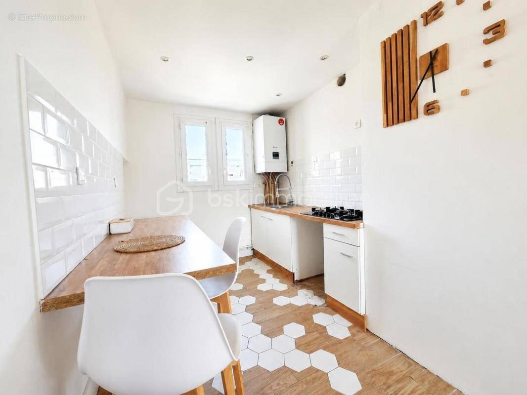 Appartement à GANGES