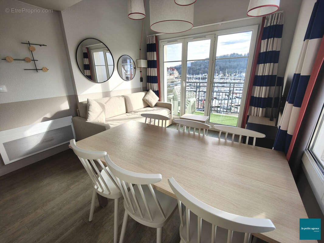 Appartement à DIVES-SUR-MER