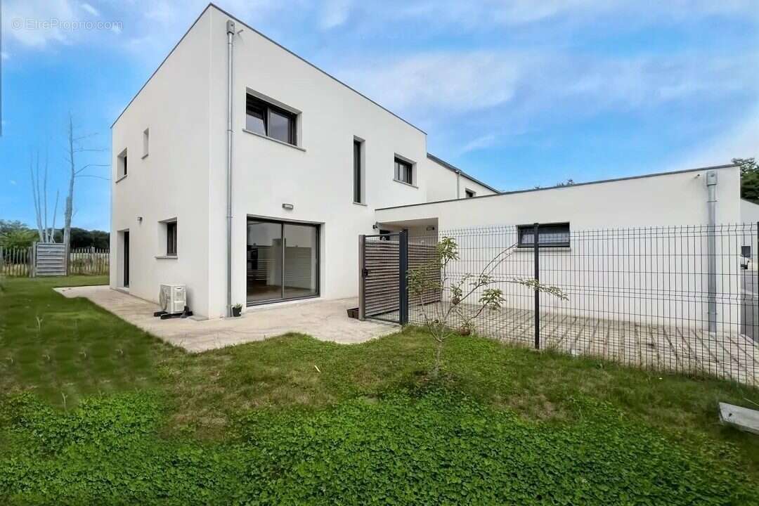 Maison à ORGERES
