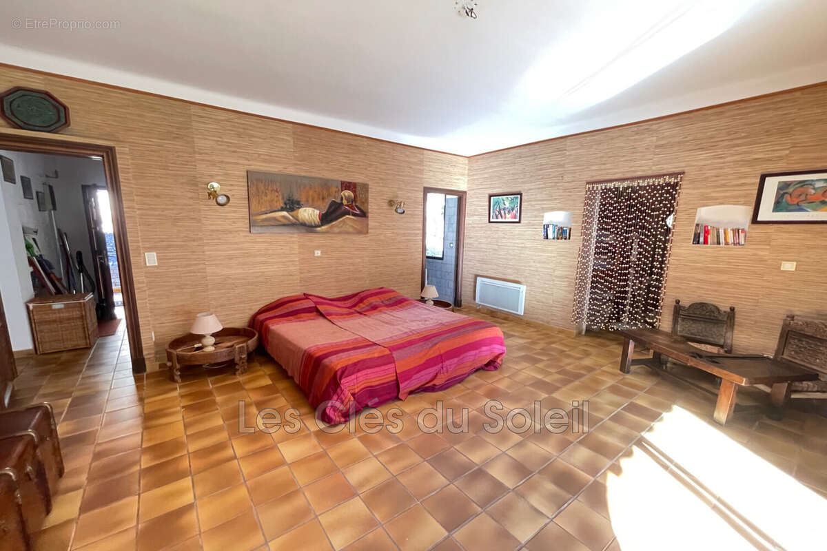 Maison à PUGET-VILLE