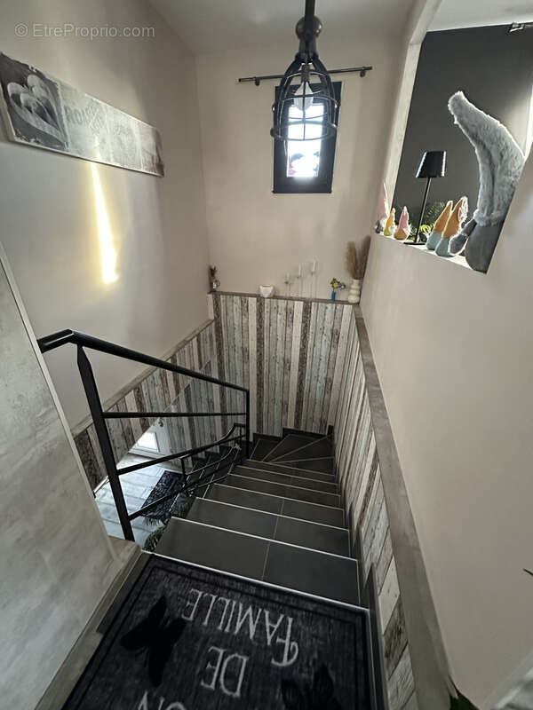 Maison à SAINT-PIERREMONT