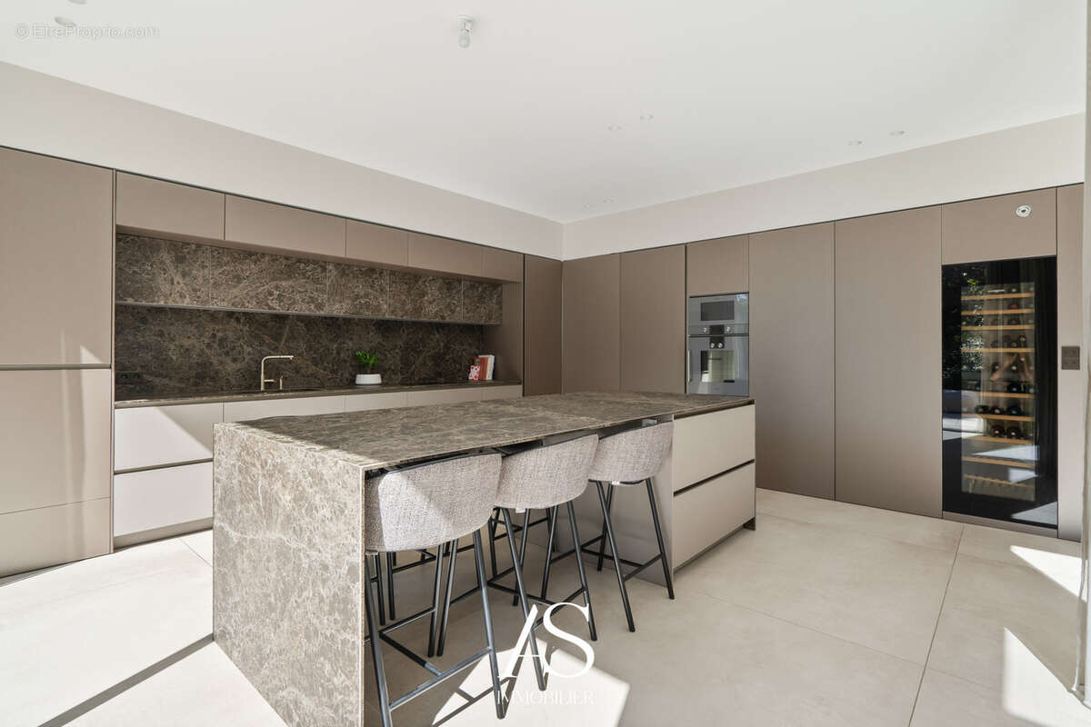 Maison à SAINT-CYR-AU-MONT-D'OR