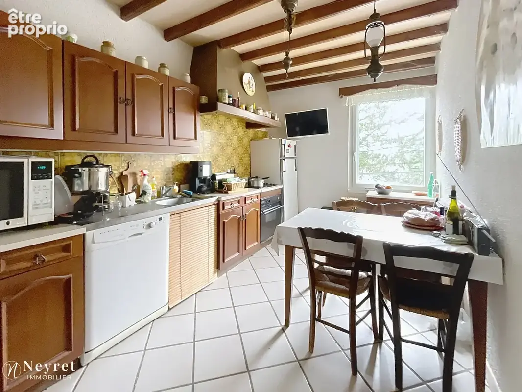 Maison de 130 m2 - Parc de 1546 m2 - 4 chambres - Sous sol complet de 180m2  - photo 8