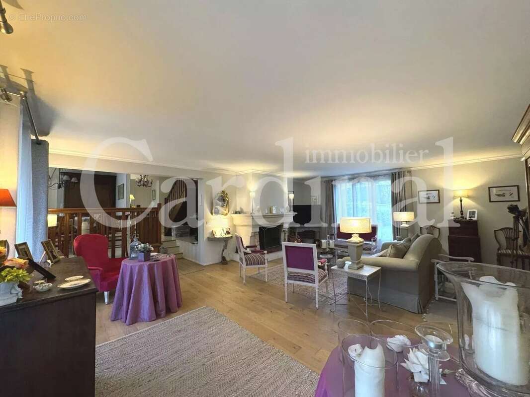 Maison à NOISY-LE-ROI
