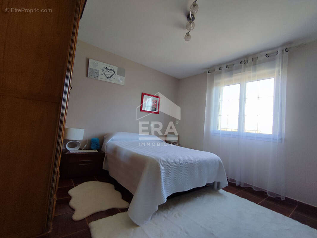 Maison à LE DESCHAUX