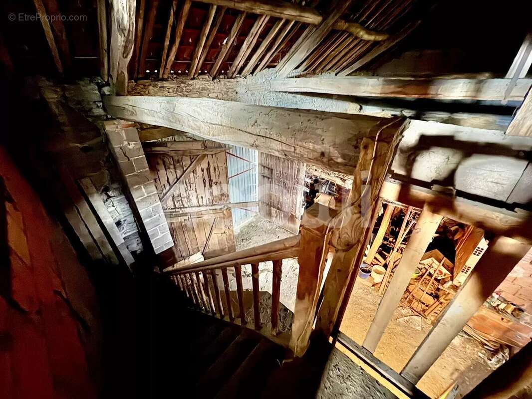 Maison à SAINT-PRIEST-BRAMEFANT