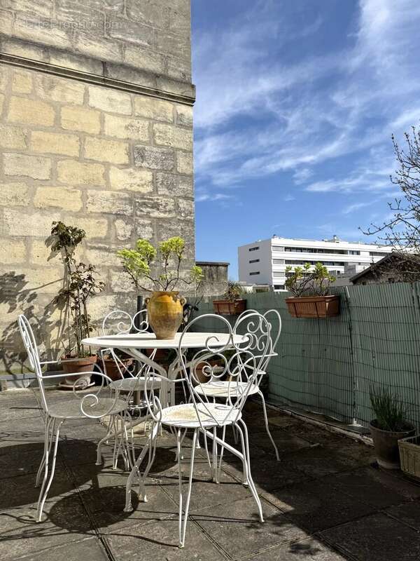 Appartement à BORDEAUX