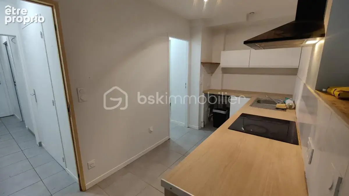Radenac immeuble pour investisseur divisé en deux logements et un local professionnel - photo 5
