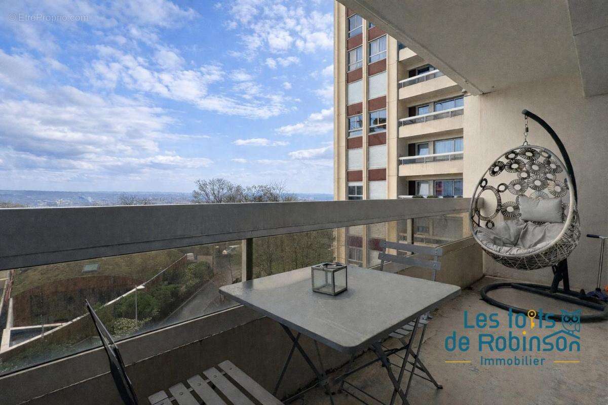 Appartement à ISSY-LES-MOULINEAUX
