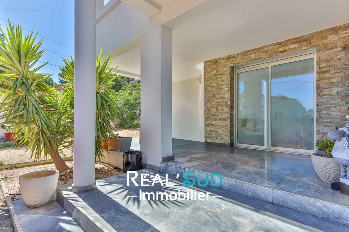 Maison à MARSEILLE-9E