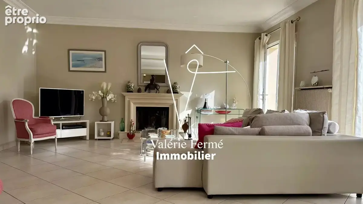 Elégante Maison Familiale: 5 chambres, Double-garage- Proche Golf Bordelais-Bordeaux - photo 6