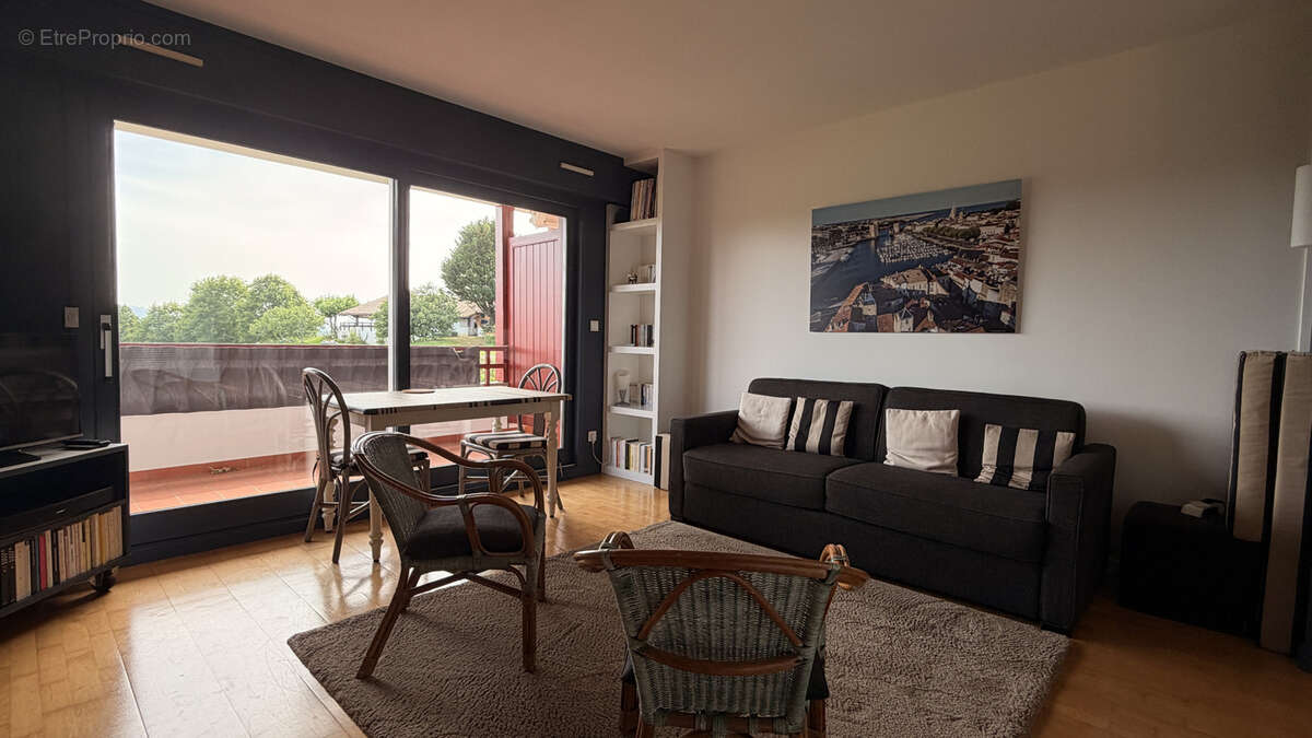 Appartement à ARCANGUES