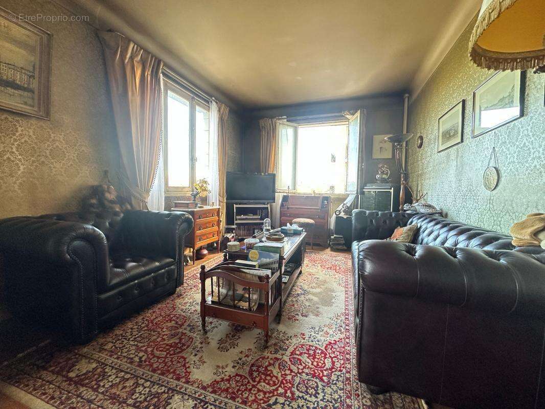 Appartement à SAINT-MAUR-DES-FOSSES