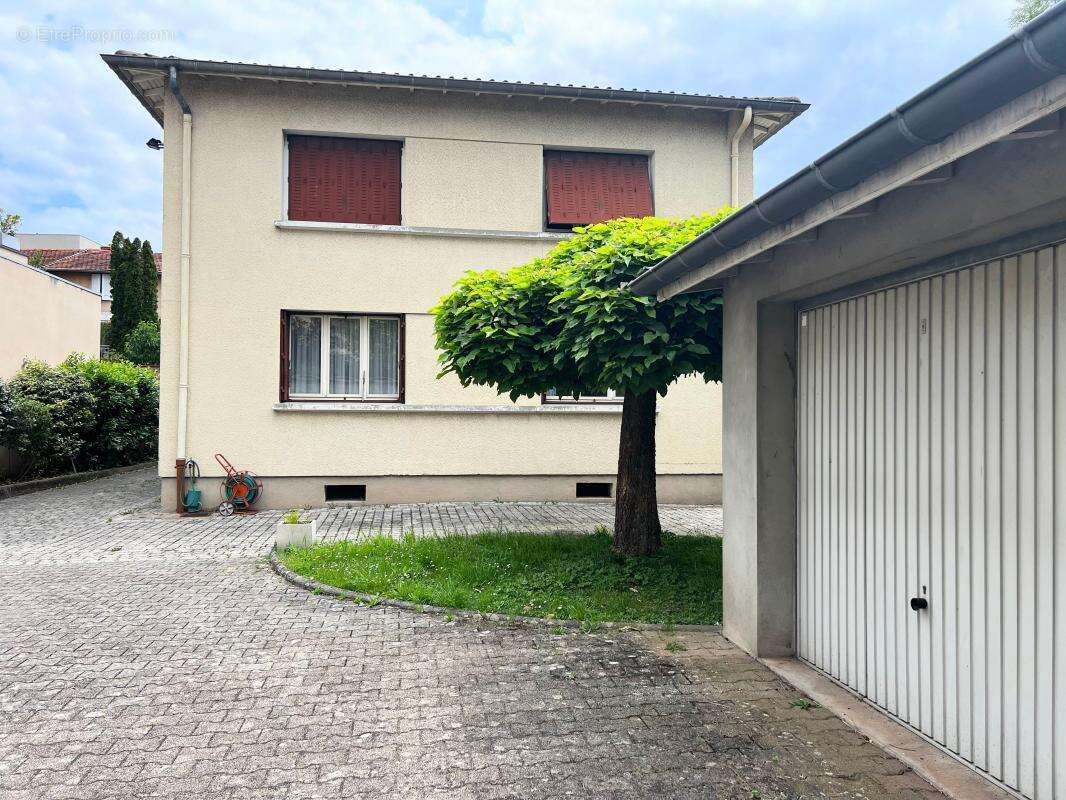 Appartement à FRANCHEVILLE