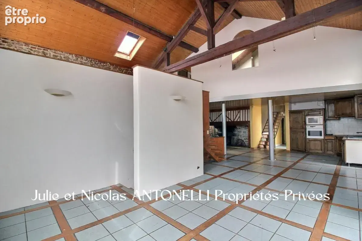 LA FOUILLOUSE (42480) Maison en pierre 212m² habitables 6 chambres garage et jardin - photo 5