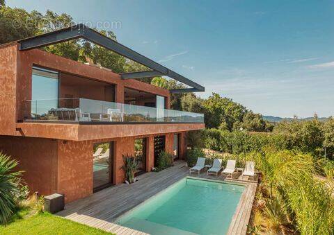 Maison à LA CROIX-VALMER