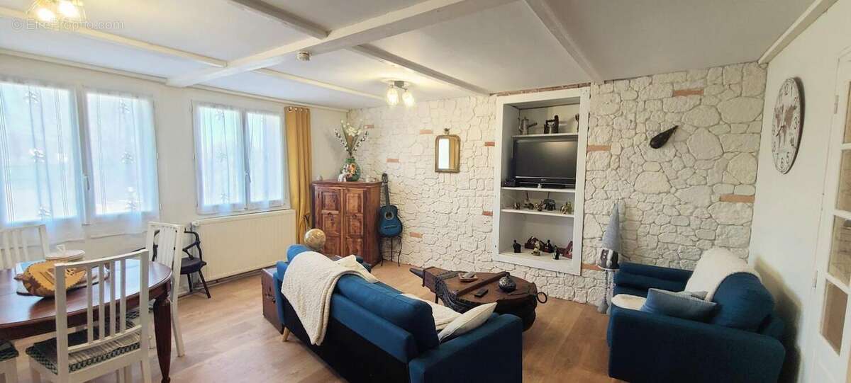 Maison à TOUFFAILLES