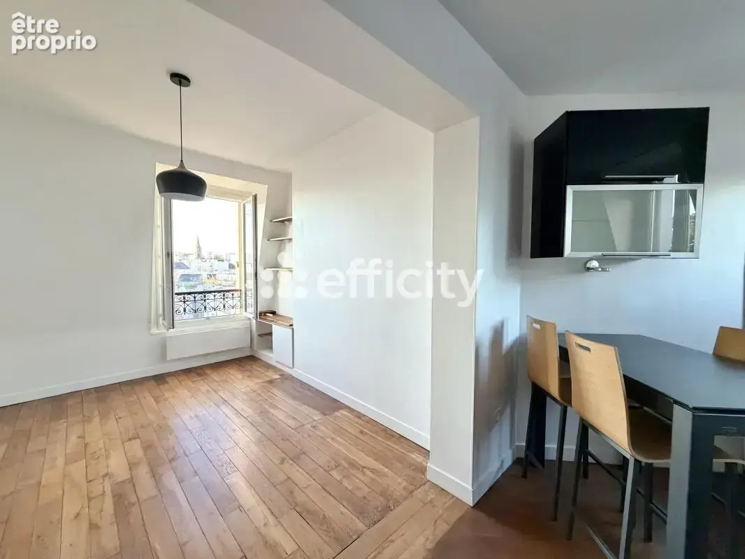 Appartement à PARIS-20E