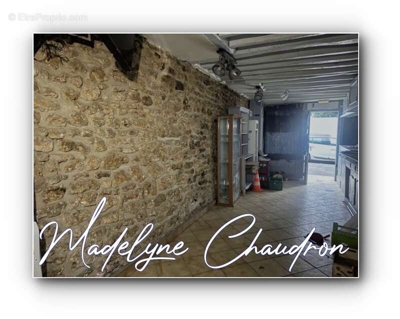 Commerce à SAINT-VRAIN