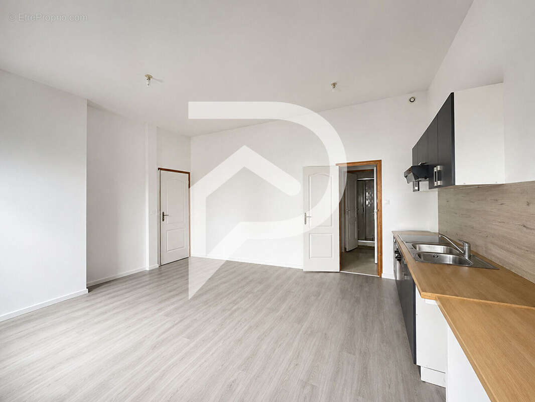 Appartement à CAUDRY