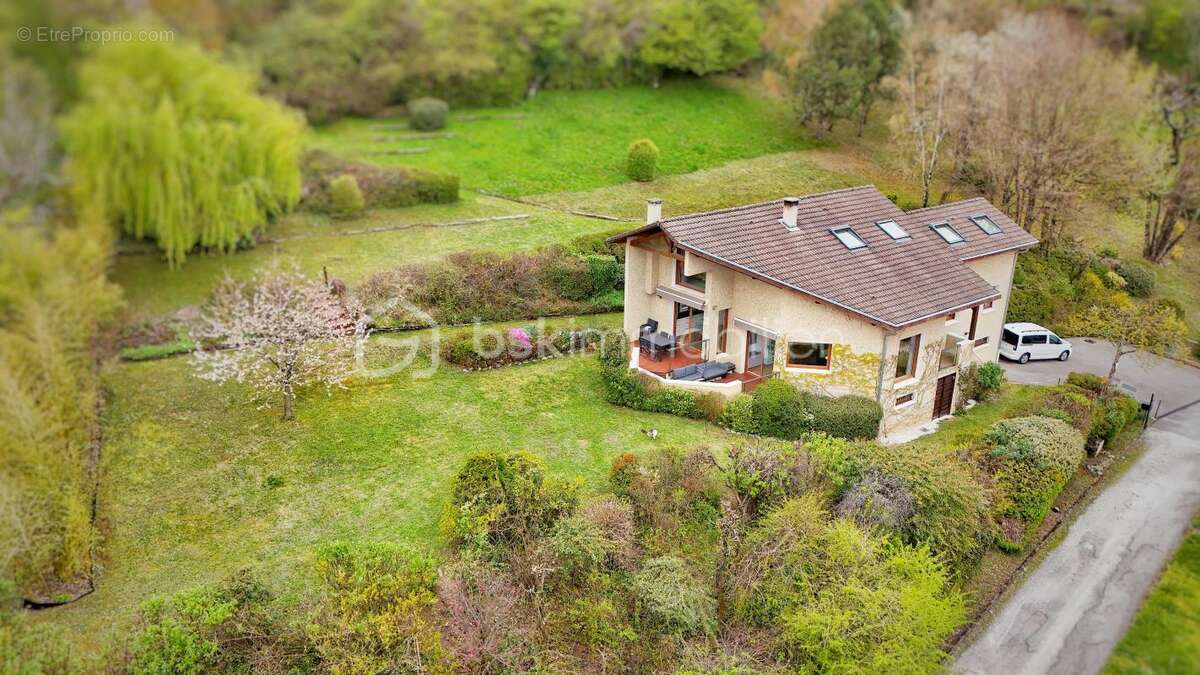 Maison à SEYSSINET-PARISET