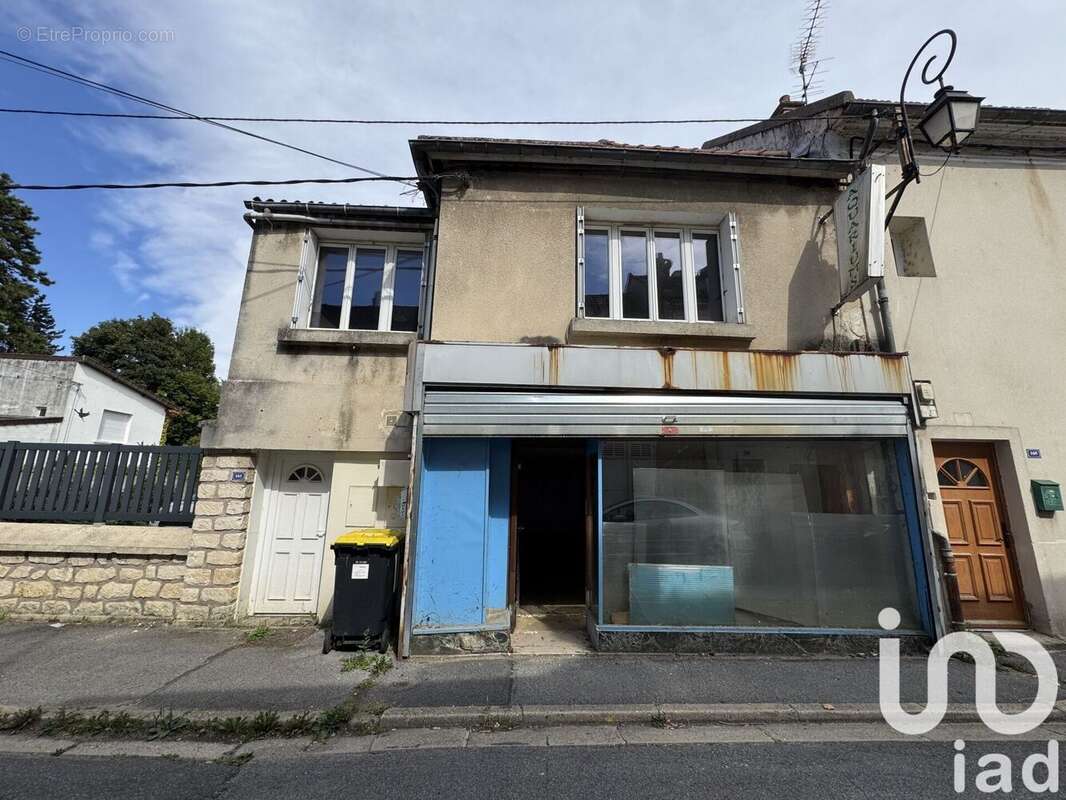 Photo 2 - Appartement à COUILLY-PONT-AUX-DAMES