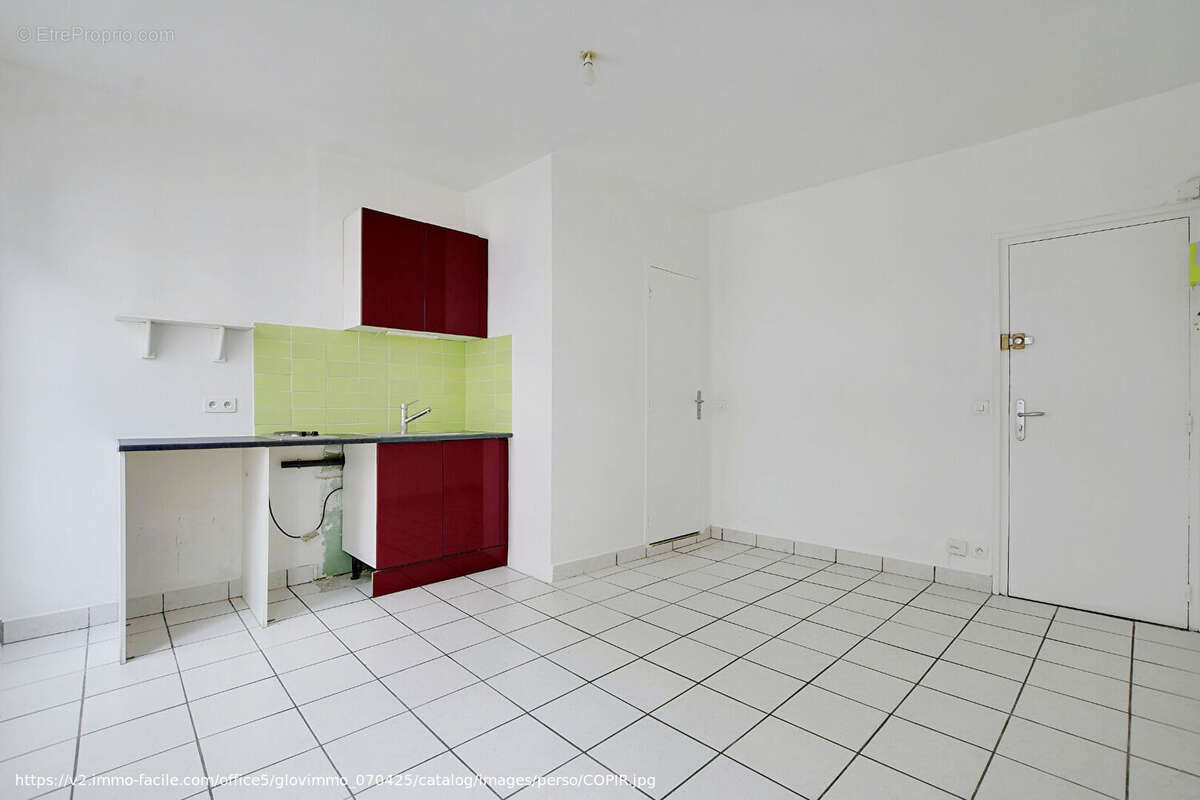 Appartement à PARIS-19E