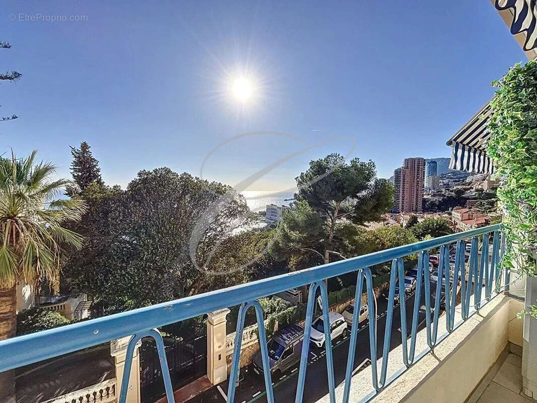 Appartement à ROQUEBRUNE-CAP-MARTIN