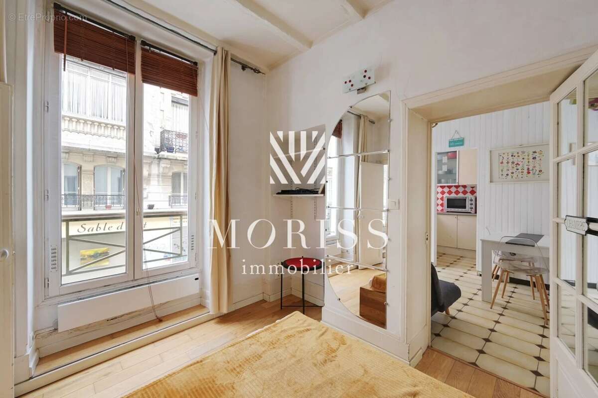 Appartement à PARIS-2E