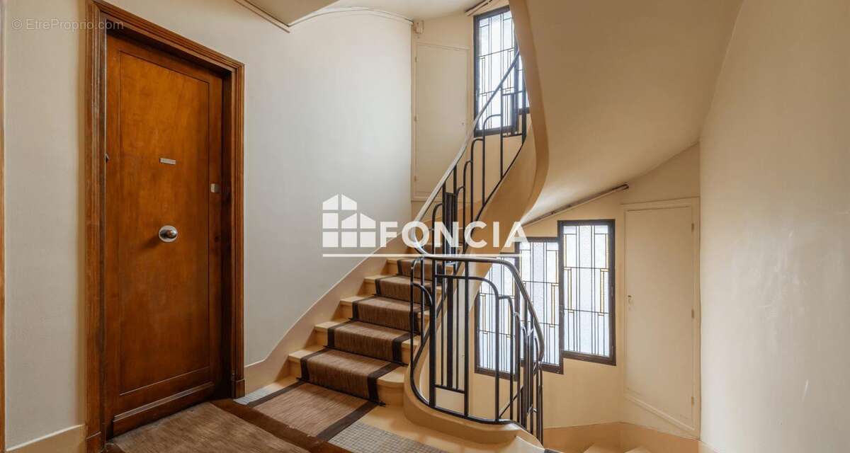 Appartement à PARIS-19E