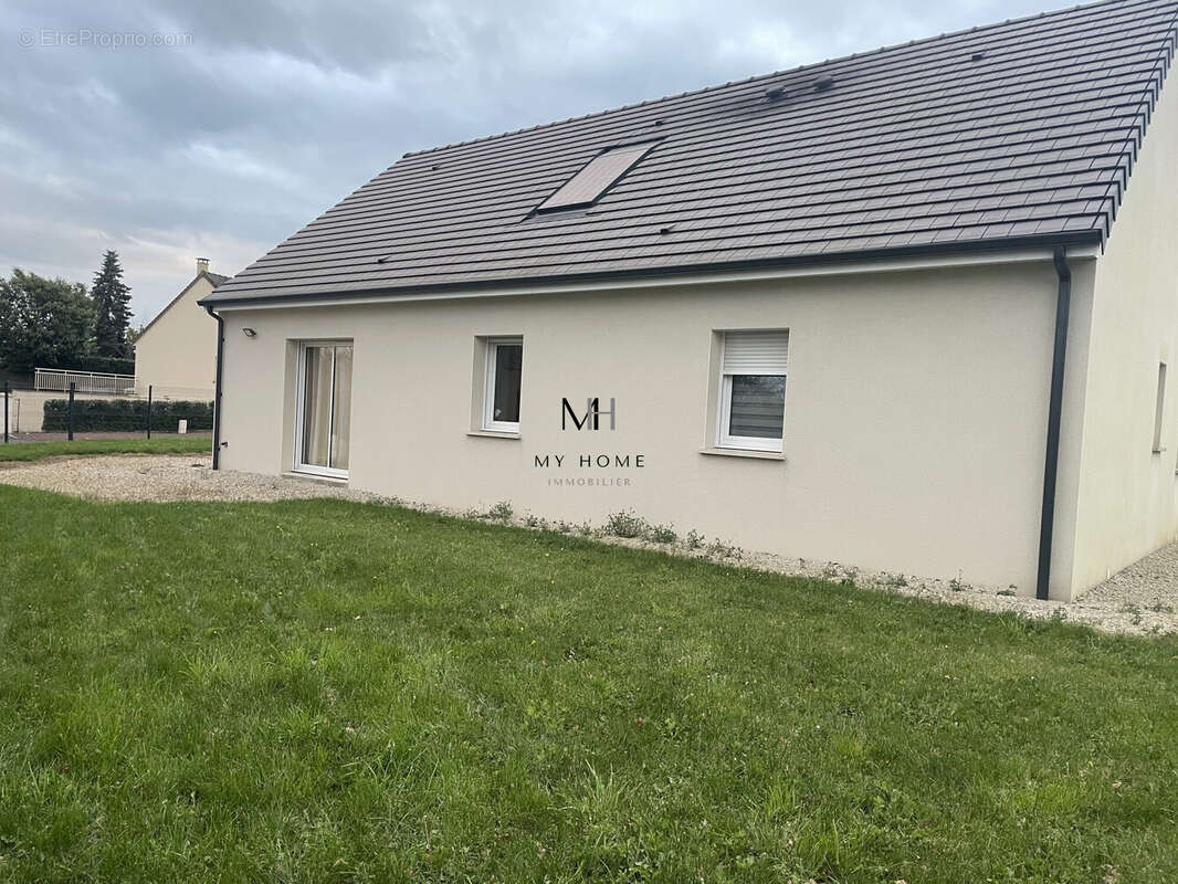 Maison à LE CHEVAIN