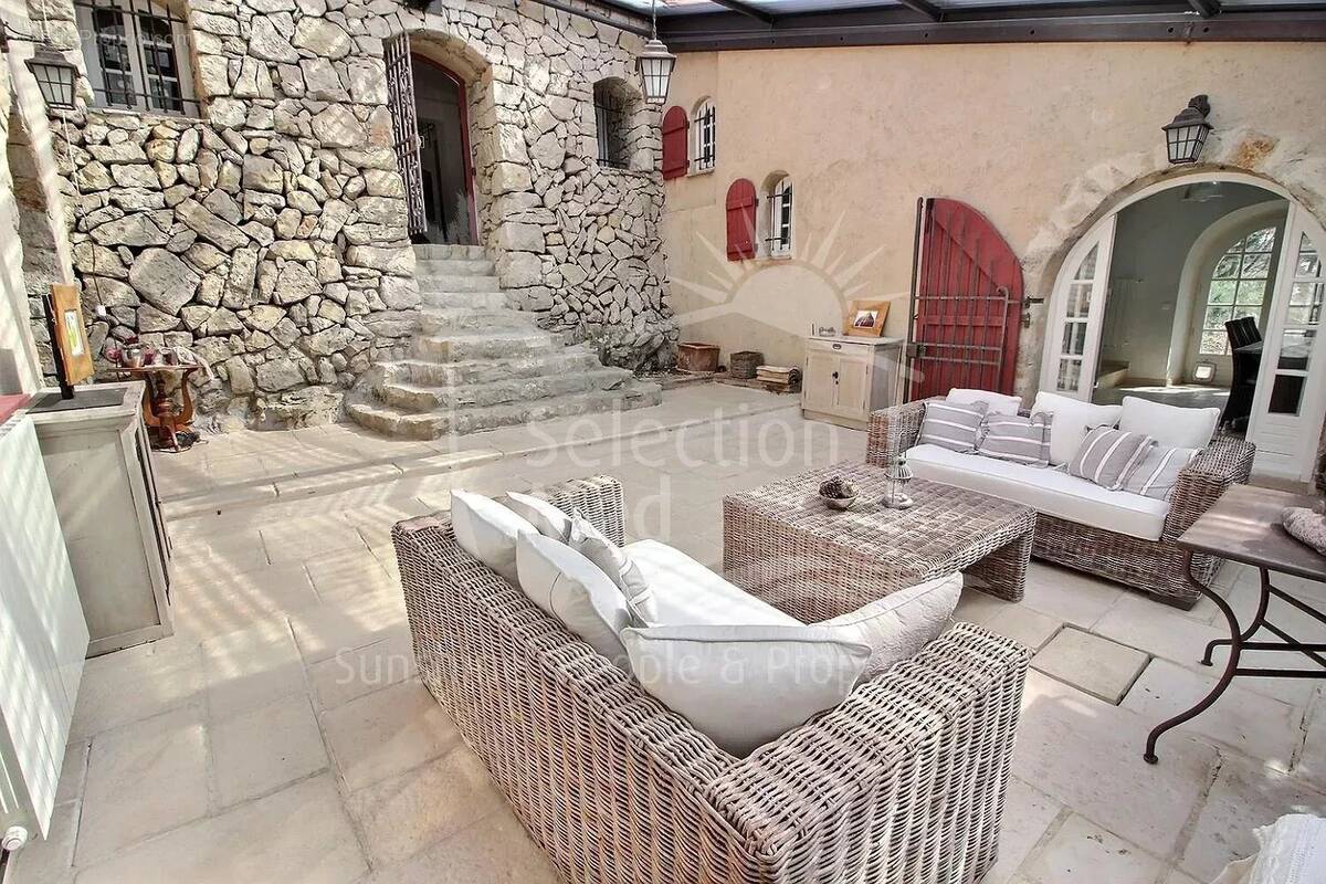 Maison à LE BAR-SUR-LOUP