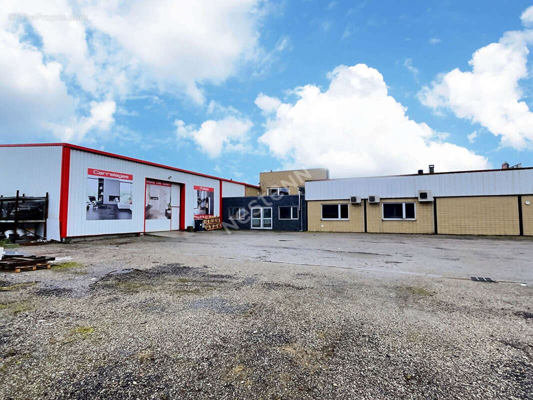 Entrepôt/local industriel 800 m² .Proche Zone Leclerc Betting - photo 12
