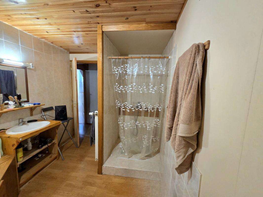 Maison à BARAQUEVILLE