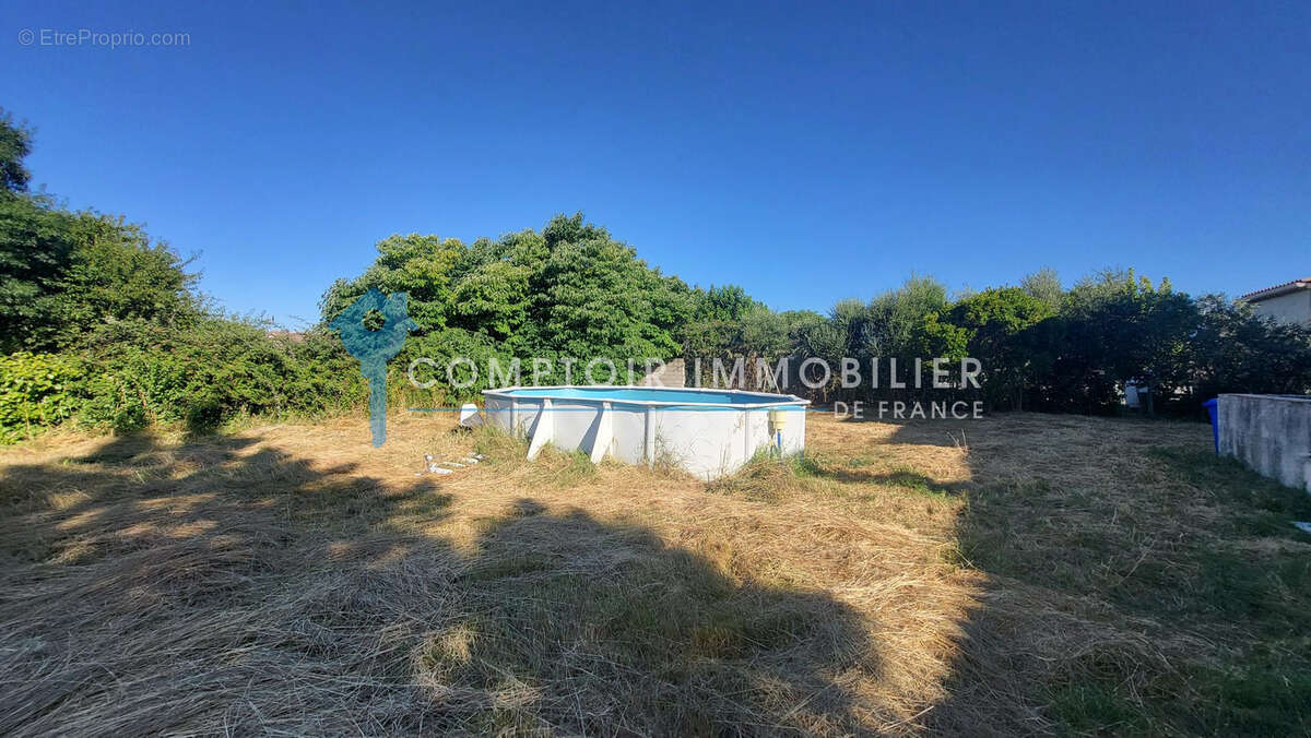 Villa Saint-Christol-Les-Ales de 218 m2 habitables sur un terrain de 2396 m2 - photo 4