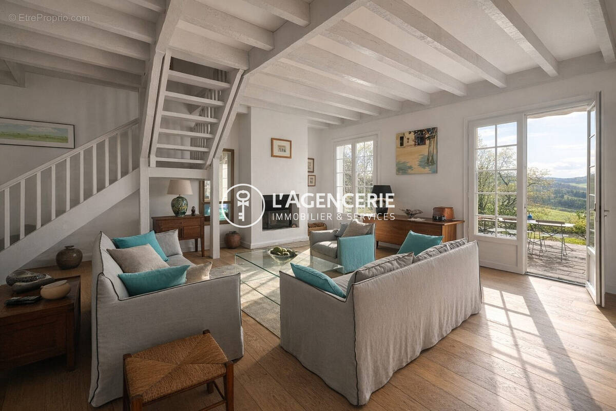 Maison à LARRESSORE