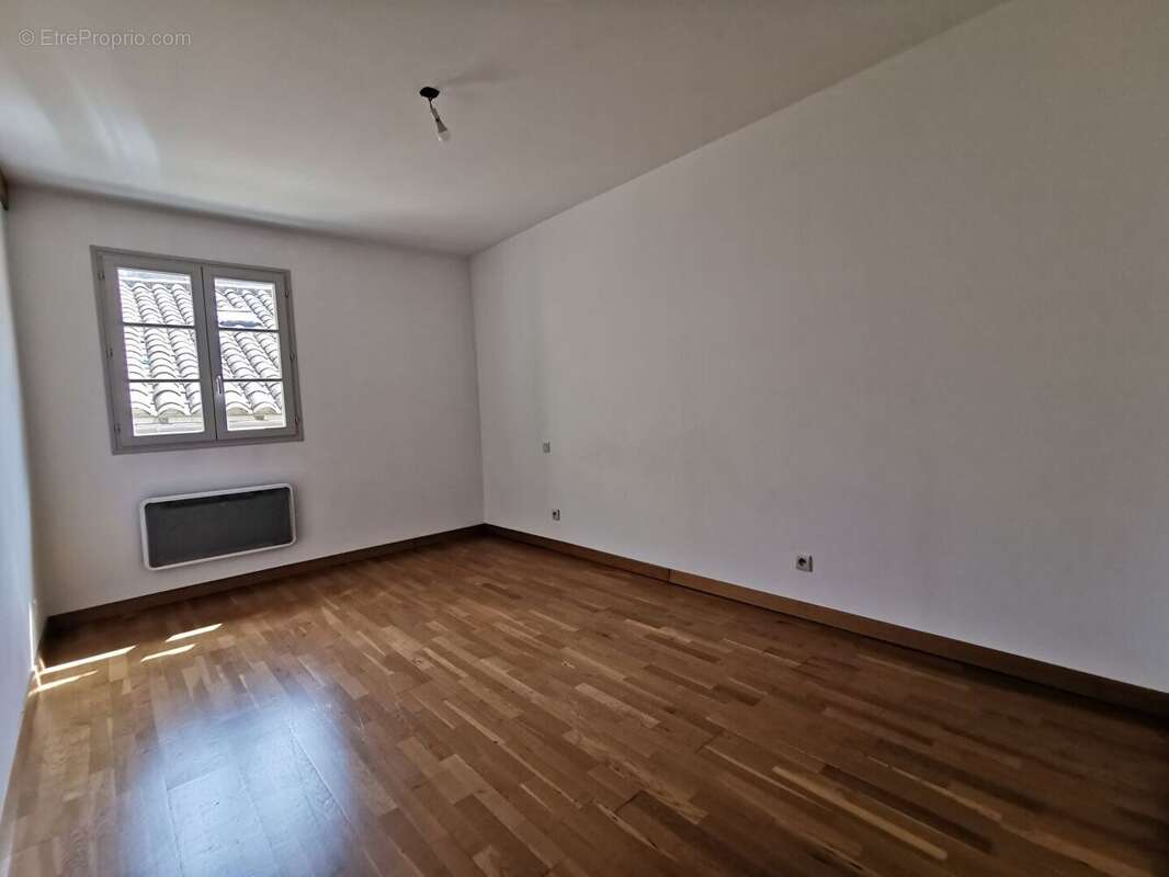 Appartement intra muros T4  Climatisations staionnement - photo 7