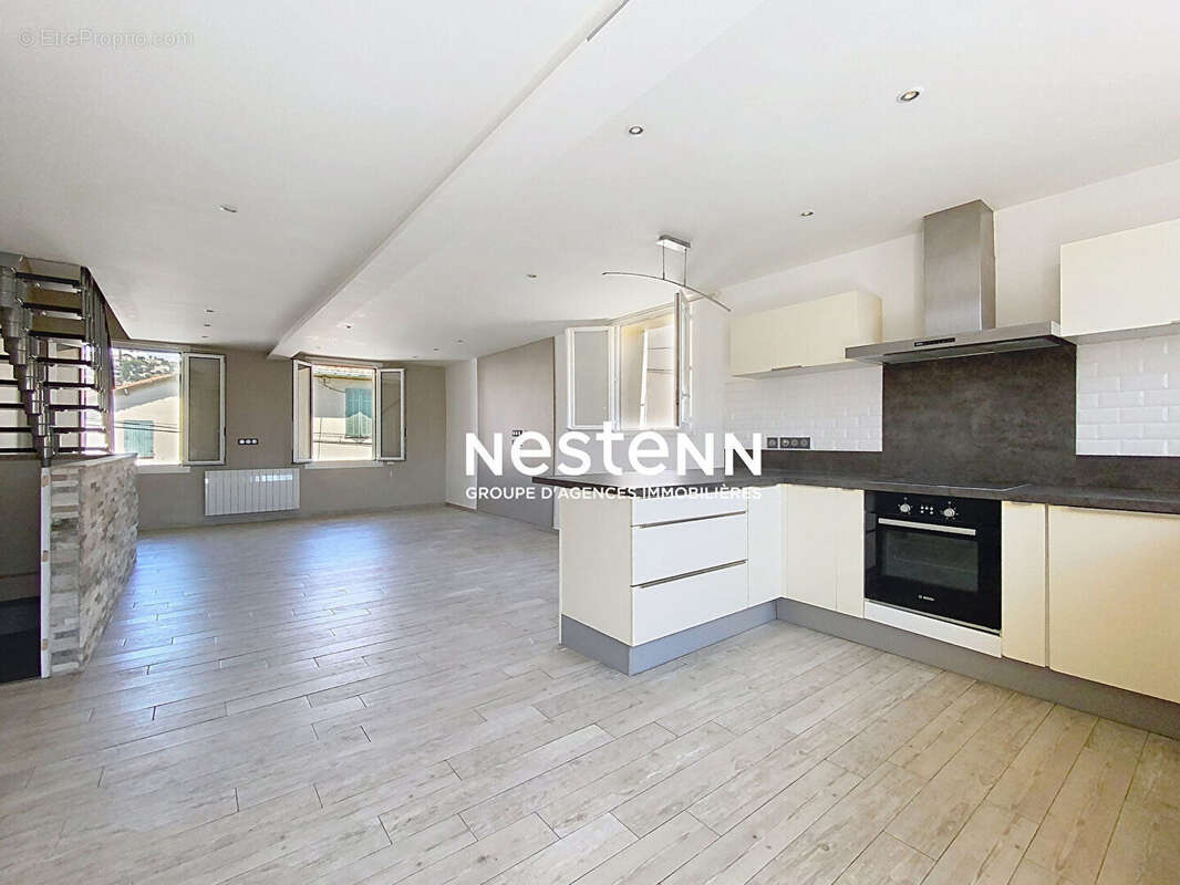 4p - 140m2 - golfe juan - centre ville- sud-terrasse-duplex - photo 2