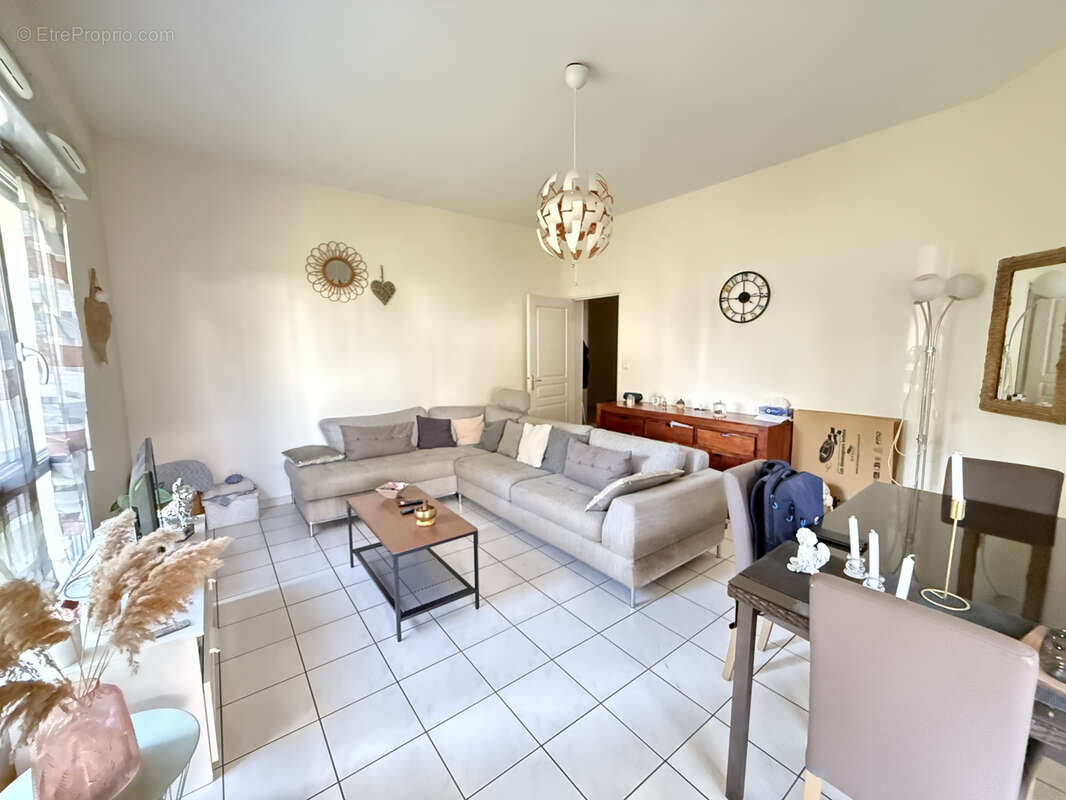 Appartement à LA RICHE