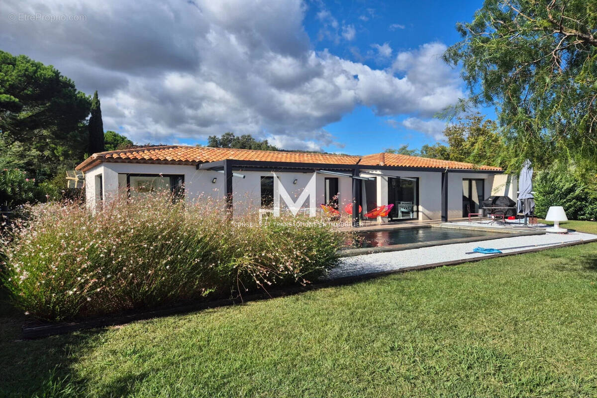 Maison à PLAN-DE-LA-TOUR