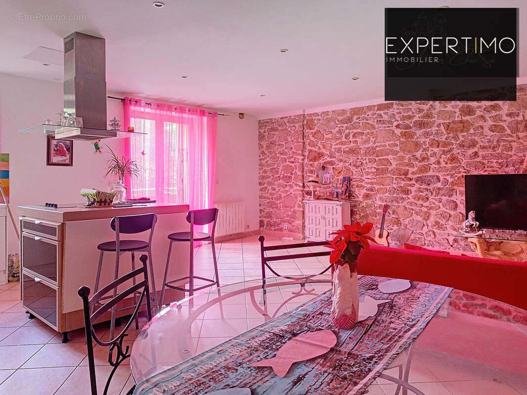 Maison à CASSAGNES-BEGONHES