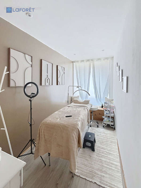 Local commercial Lorient 103 m2 - photo 5